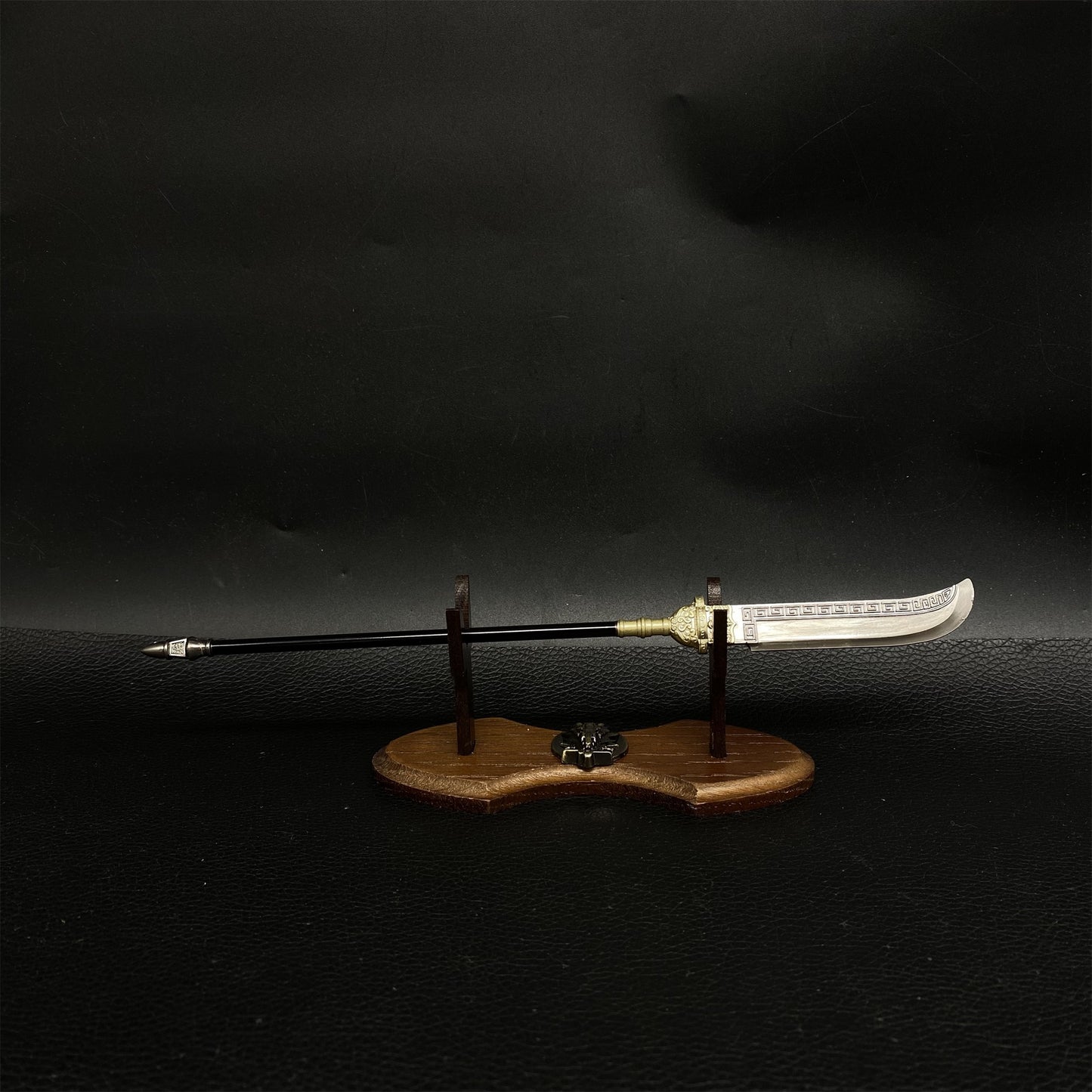 Ancient General Yangye Guan Dao Metal Replica