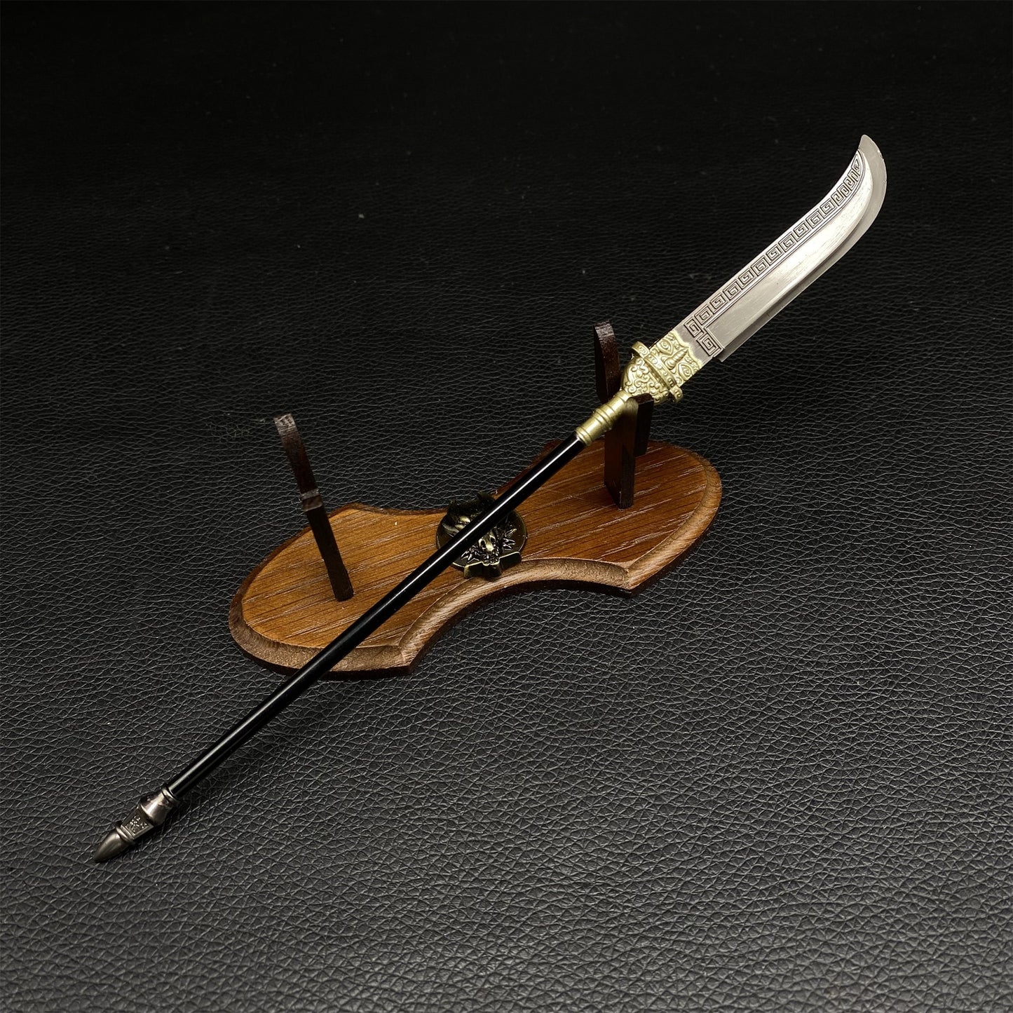 Ancient General Yangye Guan Dao Metal Replica