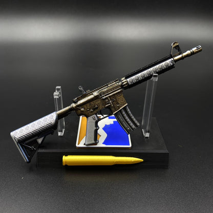 CS Game Skin M4A4 Royal Paladin Mini Metal Game Replica For Collection