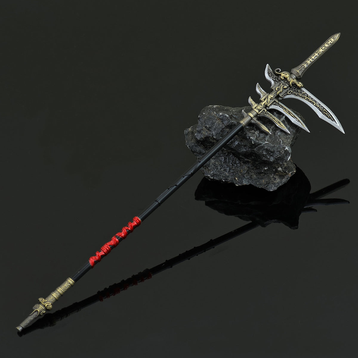 Yingshanhong Halberd Metal Replica Cang Yuan Tu Xianxia Weapon Prop Desktop Ornament