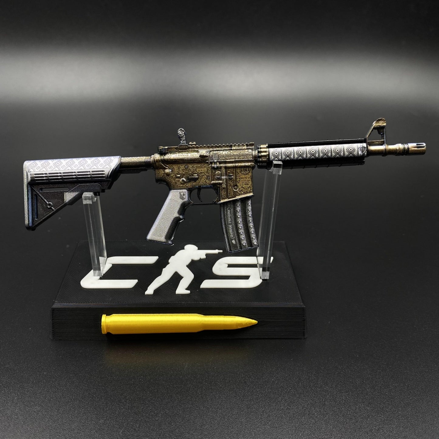 CS Game Skin M4A4 Royal Paladin Mini Metal Game Replica For Collection