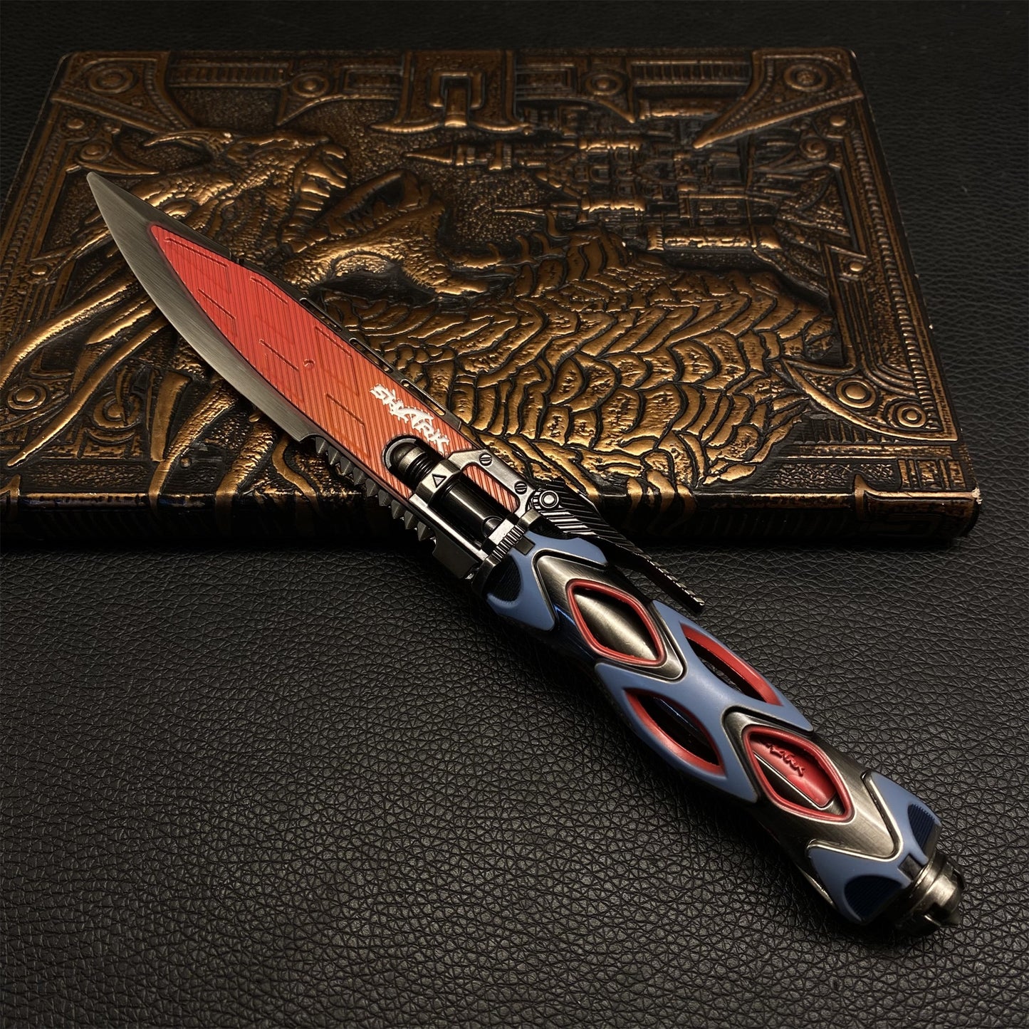 Crvity Tactical Knife  Metal Miniature For Collection