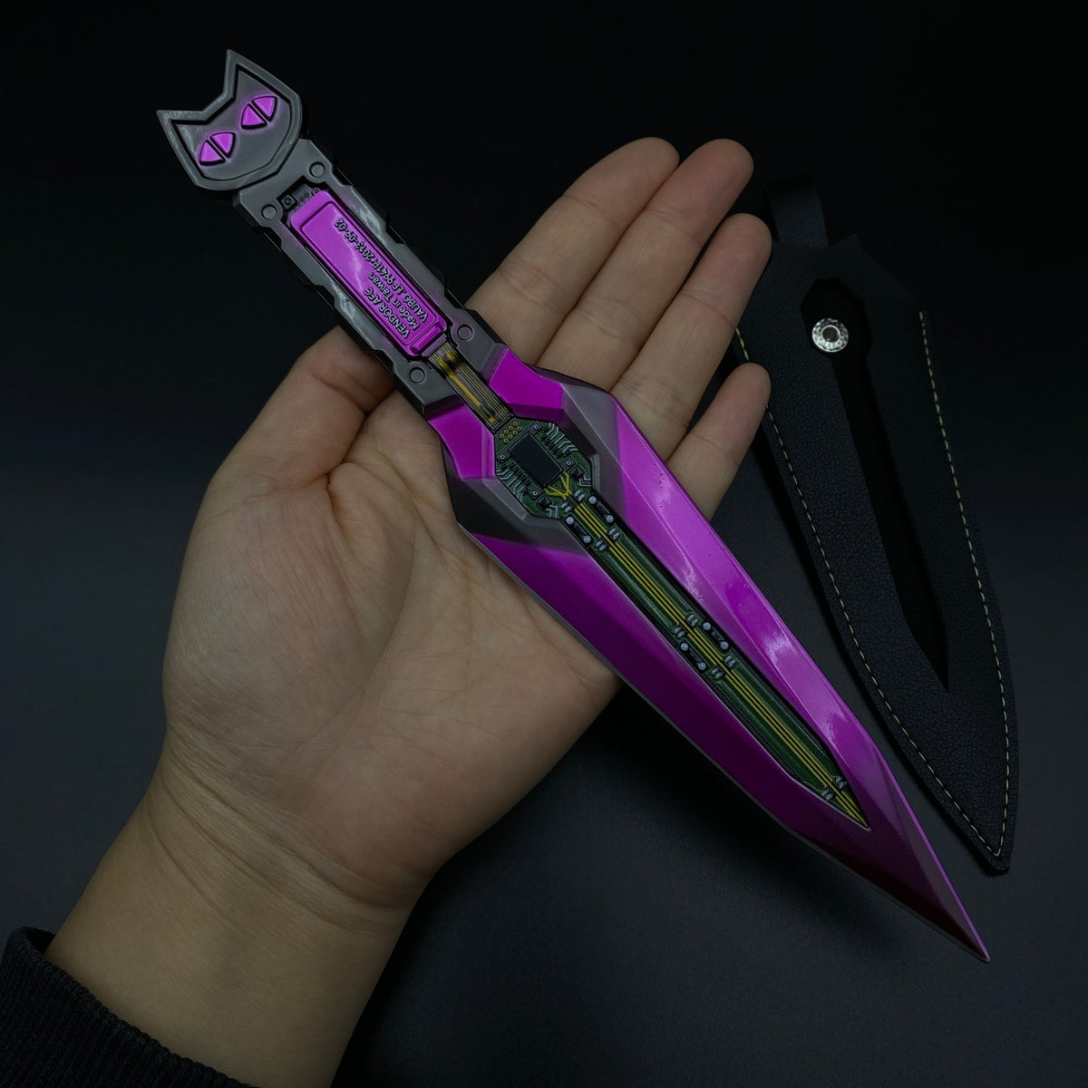 Delta Force Hackclaw Data Dagger Replica, Game Fan Collection Display Prop