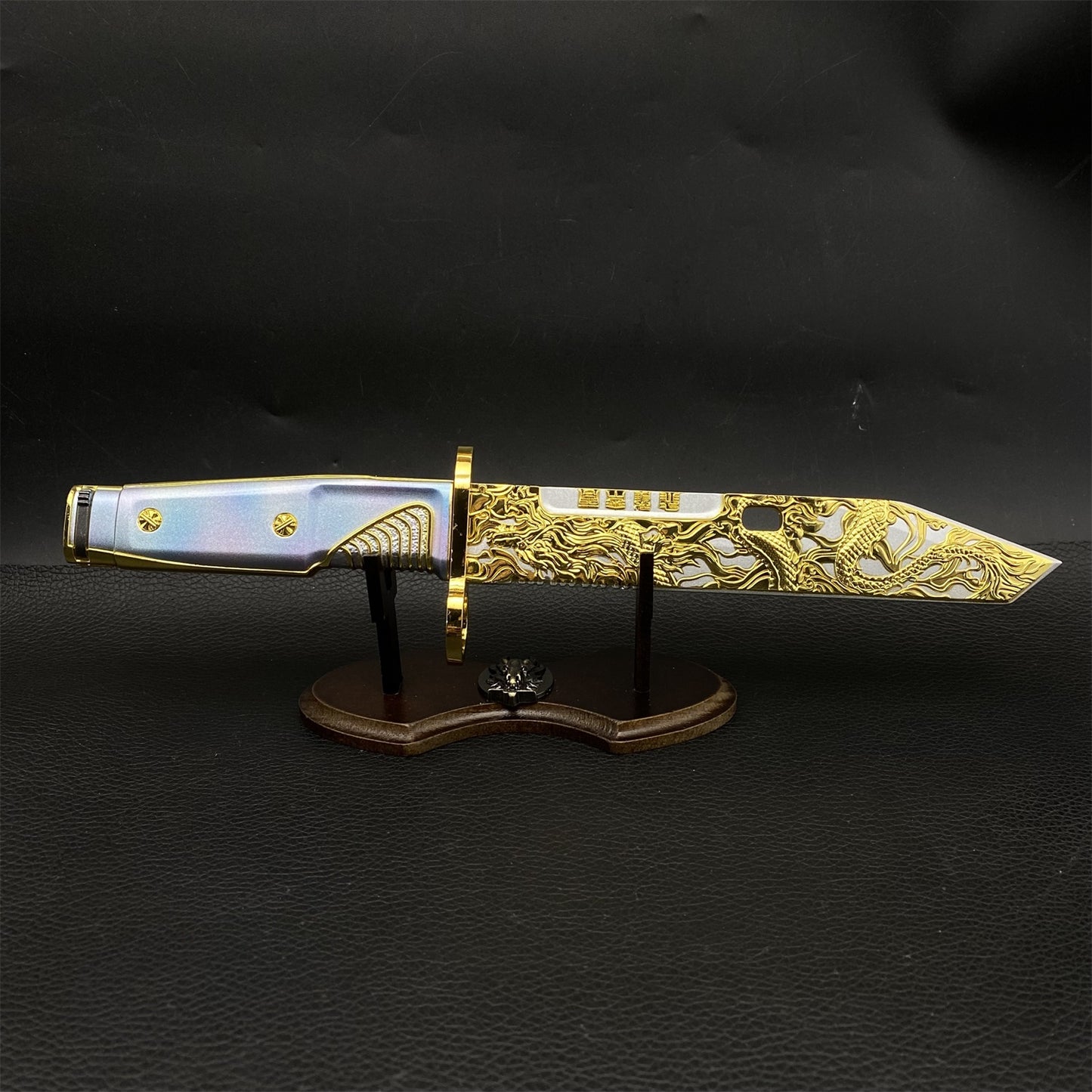 DF Dragon Tooth Knife Metal Blunt Prop 26CM/10.2"