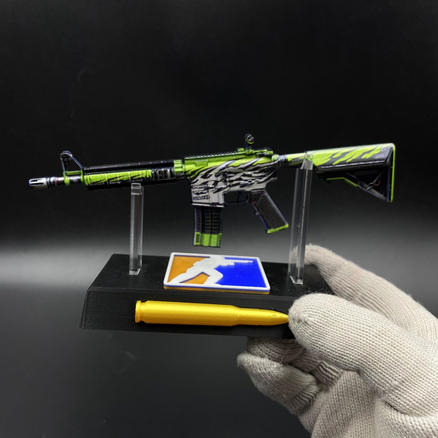 CS Game Skin M4A4 Full Throttle Mini Metal Game Replica For Collection
