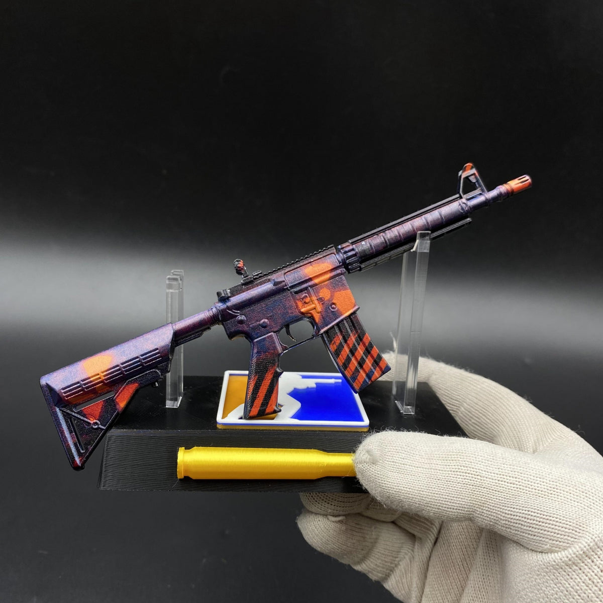 Hot Game CS Skin M4A4 Radiation Hazard Mini Metal Replica For Collectible