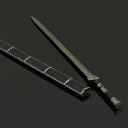 Yanling Sword Alloy Replica Ancient Chinese Wuxia Sword Replica with Scabbard Non-sharp Desktop Collectible Ornament Gift