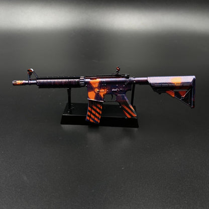 Hot Game CS Skin M4A4 Radiation Hazard Mini Metal Replica For Collectible