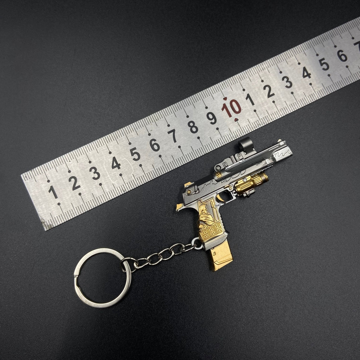 Delta Force Mini Tactical Handgun Alloy Keychain, FPS Game Fan Collectible Gift