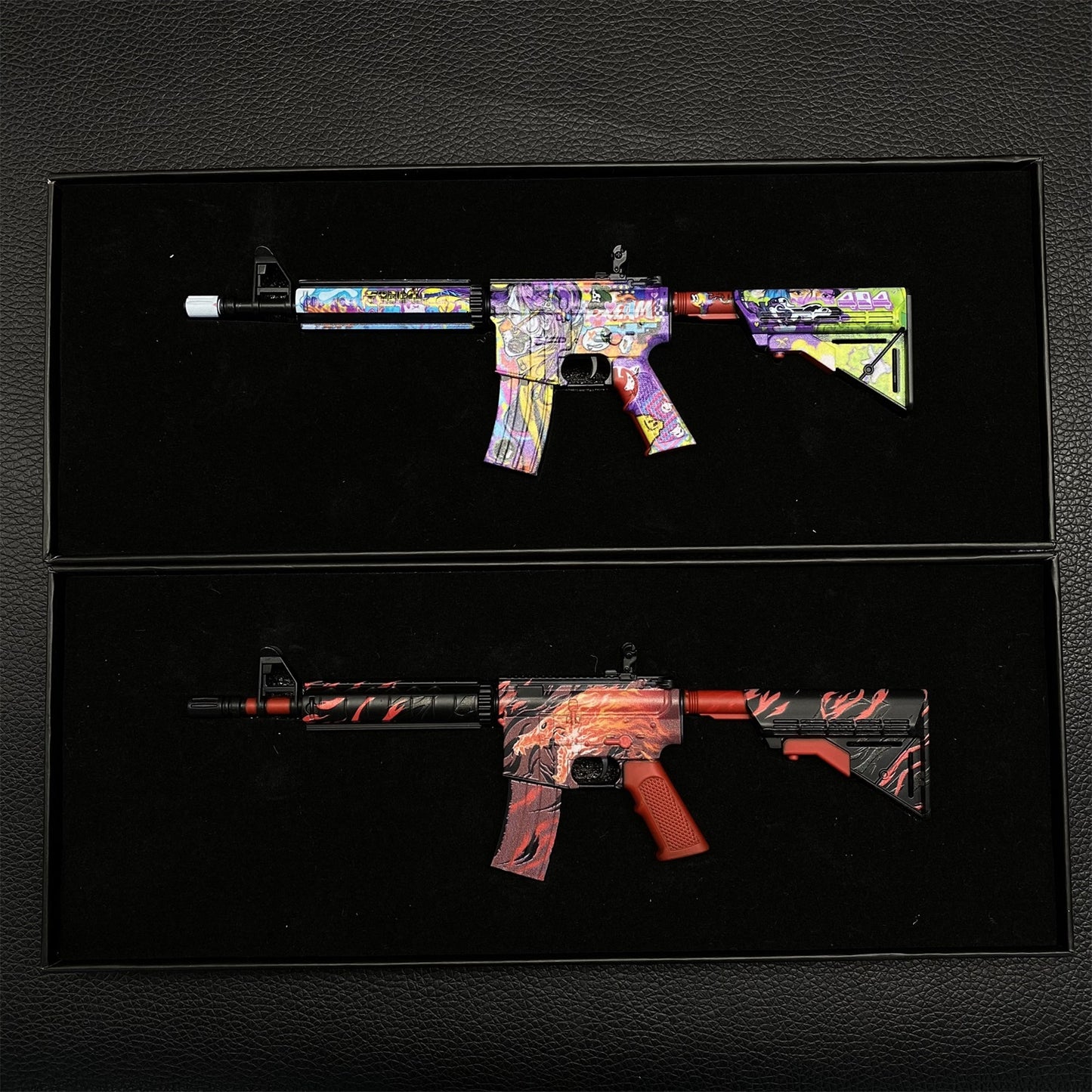 M4A4 Howl & In Living Color Metal Miniature