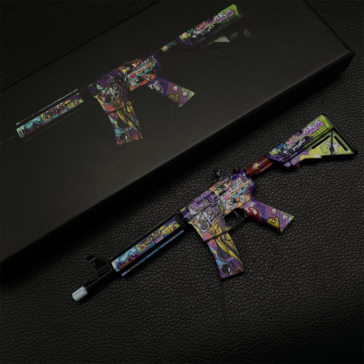 M4A4 Howl & In Living Color Metal Miniature