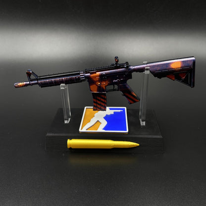 Hot Game CS Skin M4A4 Radiation Hazard Mini Metal Replica For Collectible