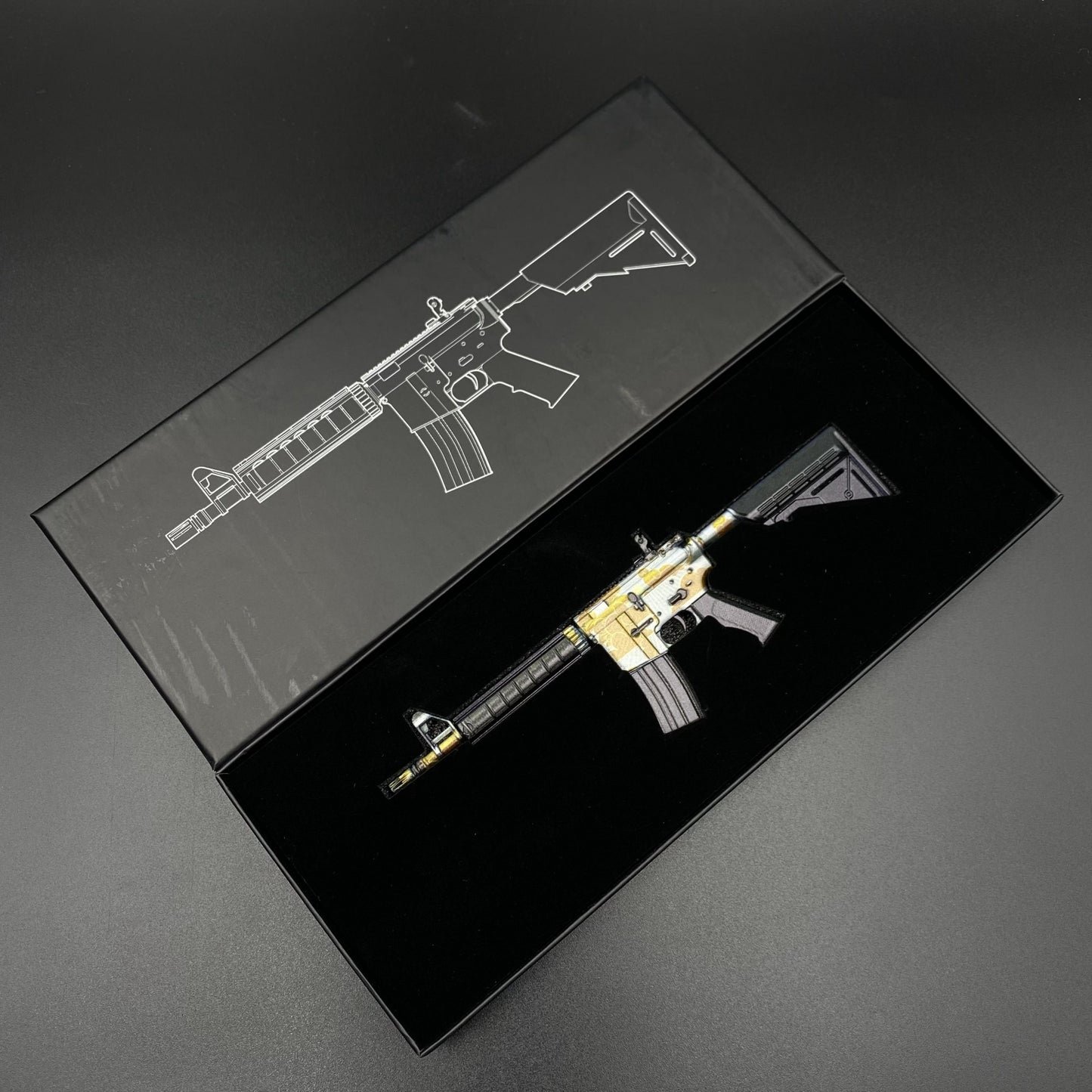 CS Game Skin M4A4 Daybreak Mini Metal Game Replica For Collection