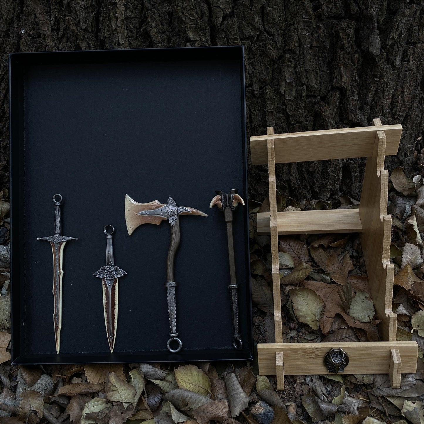 1: 6 Scale Metal Dragonbone Weapon Collection Display Art