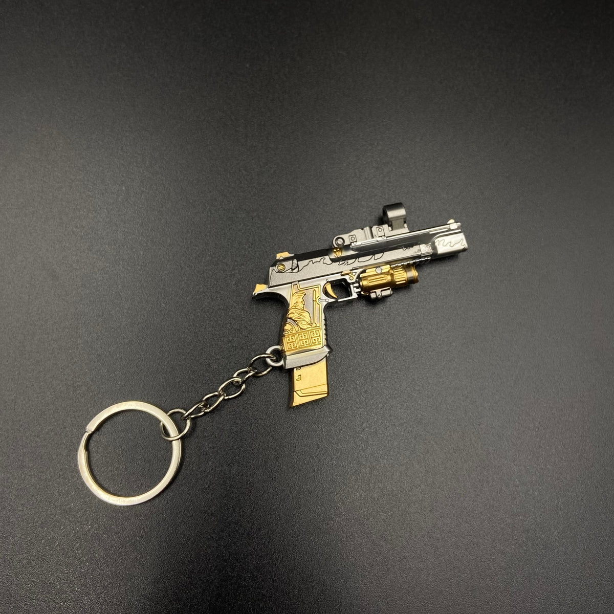 Delta Force Mini Tactical Handgun Alloy Keychain, FPS Game Fan Collectible Gift