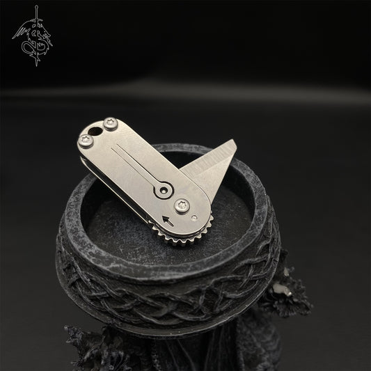 High-end Steel Tiny EDC Tool Folding Knife