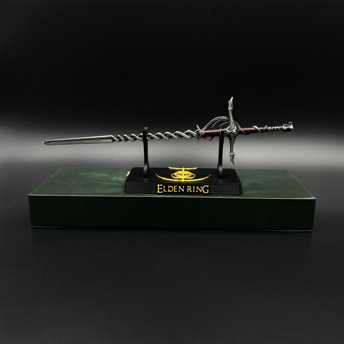 Soul Game Cleanrot Knight Flame Greatsword Miniature Metal Replica – Collectible Game Weapon Model