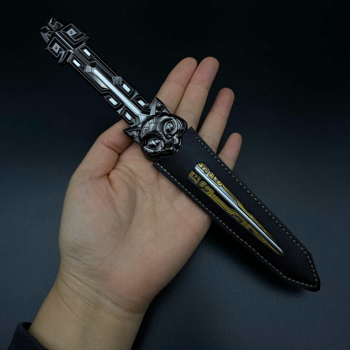 Delta Force Hackclaw Data Dagger Replica, Game Fan Collection Display Prop