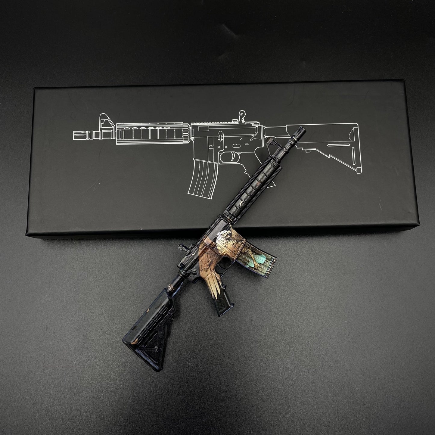 CS Hot Skin M4A4 Griffin Mini Metal Replica For Collectible