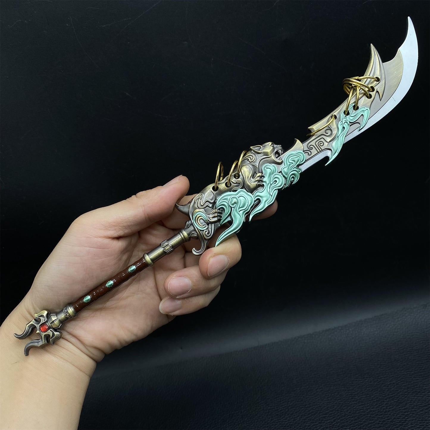 Eastern Mythical Beast Azura Dargon Golden Lion Broadsword Cool Greatsword Metal Arts