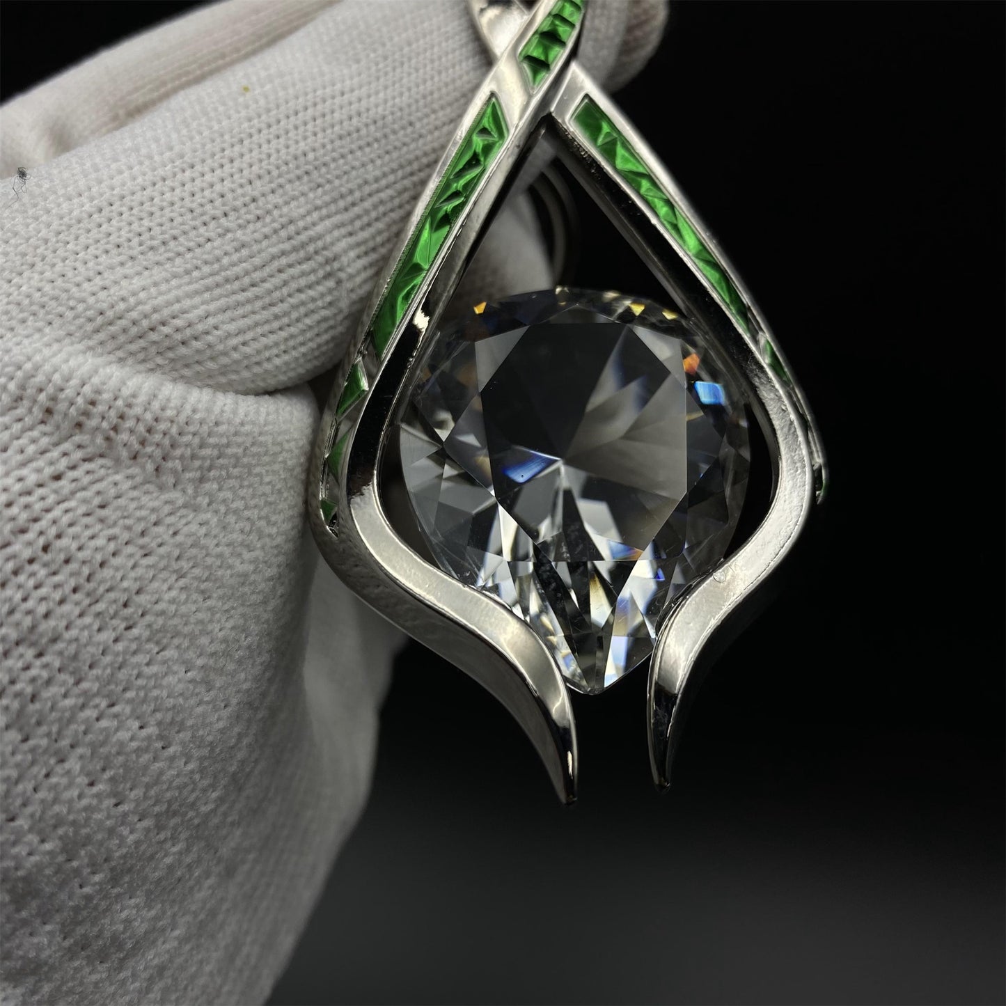 Delta Force The Hear of Africa Pendant