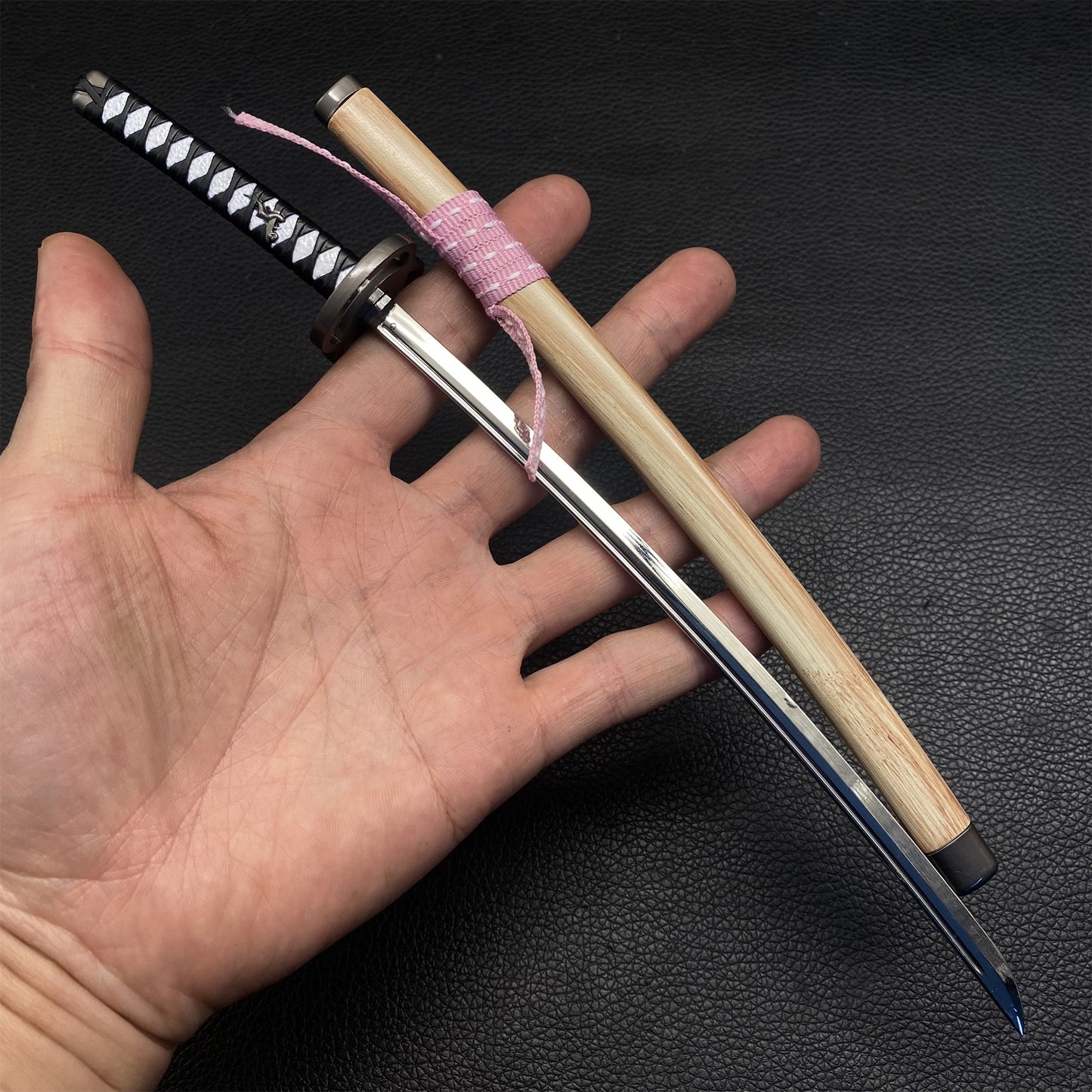 GOT Jin Sakai's Blade of the Immortal & Island Keeper Katana Metal Miniature