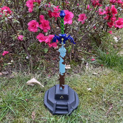 Link Decayed Master Sword Mini Replica - Metal Collectibles