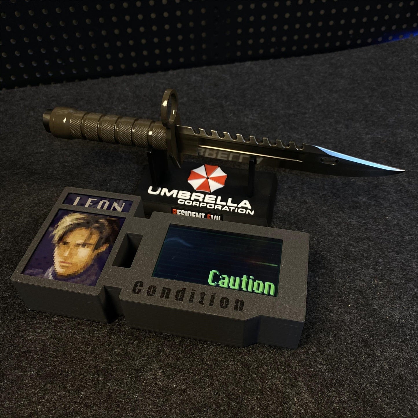 Customized 3D Printed RE Game Character Leon Ada Clarie Chris Hunk Status Screen Bar