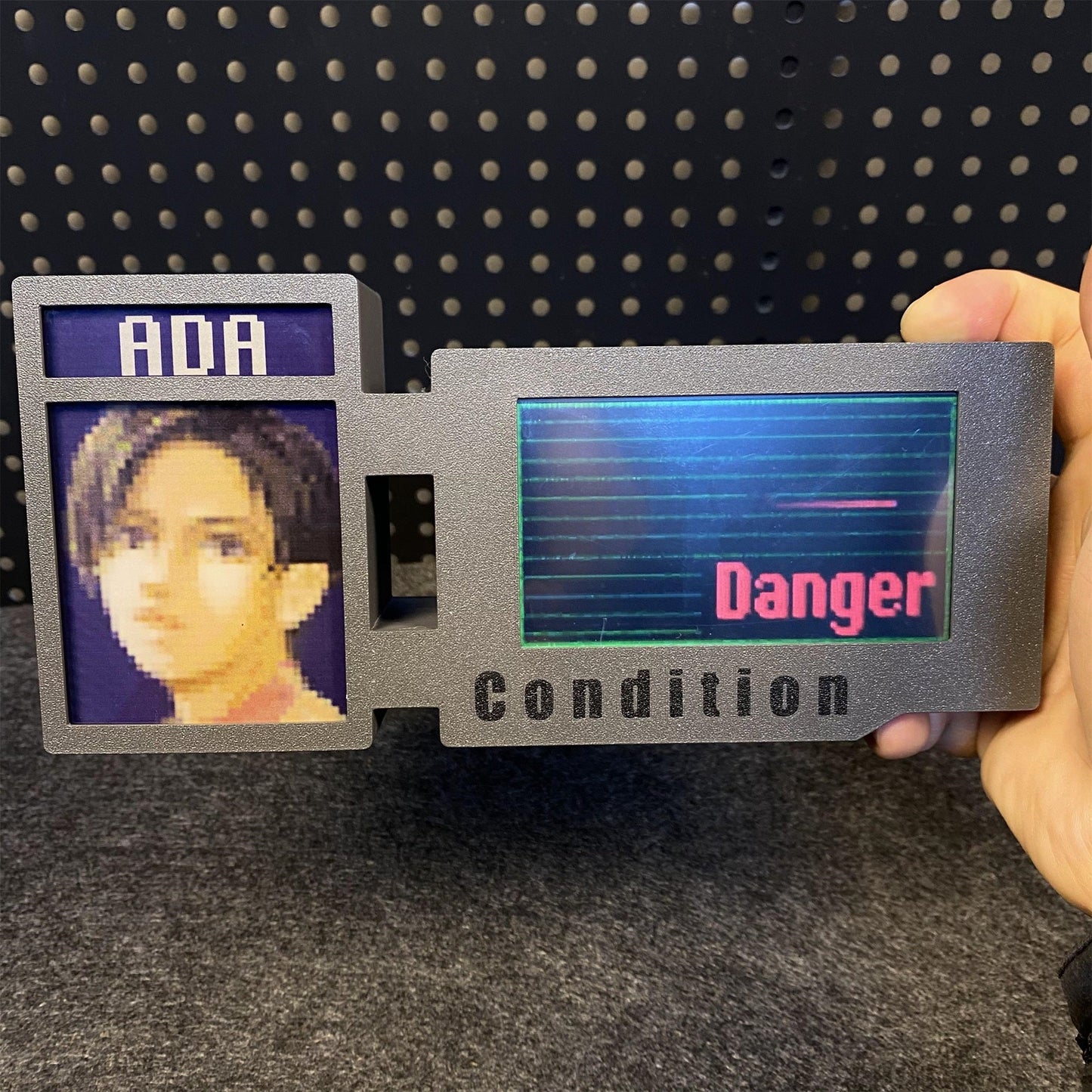 Customized 3D Printed RE Game Character Leon Ada Clarie Chris Hunk Status Screen Bar