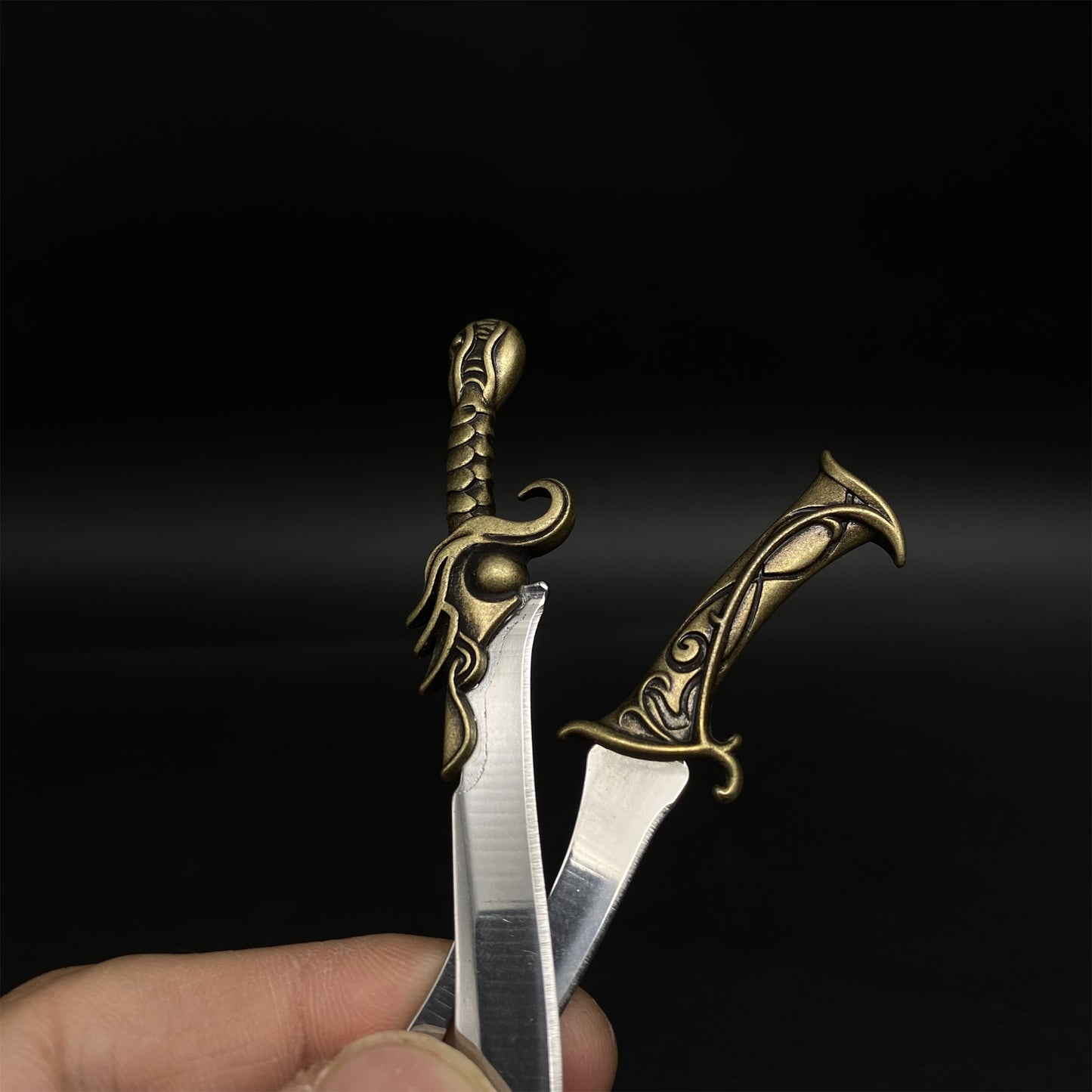 Dragon Teeth Steel Sharp EDC Tool Knife 2 Options 