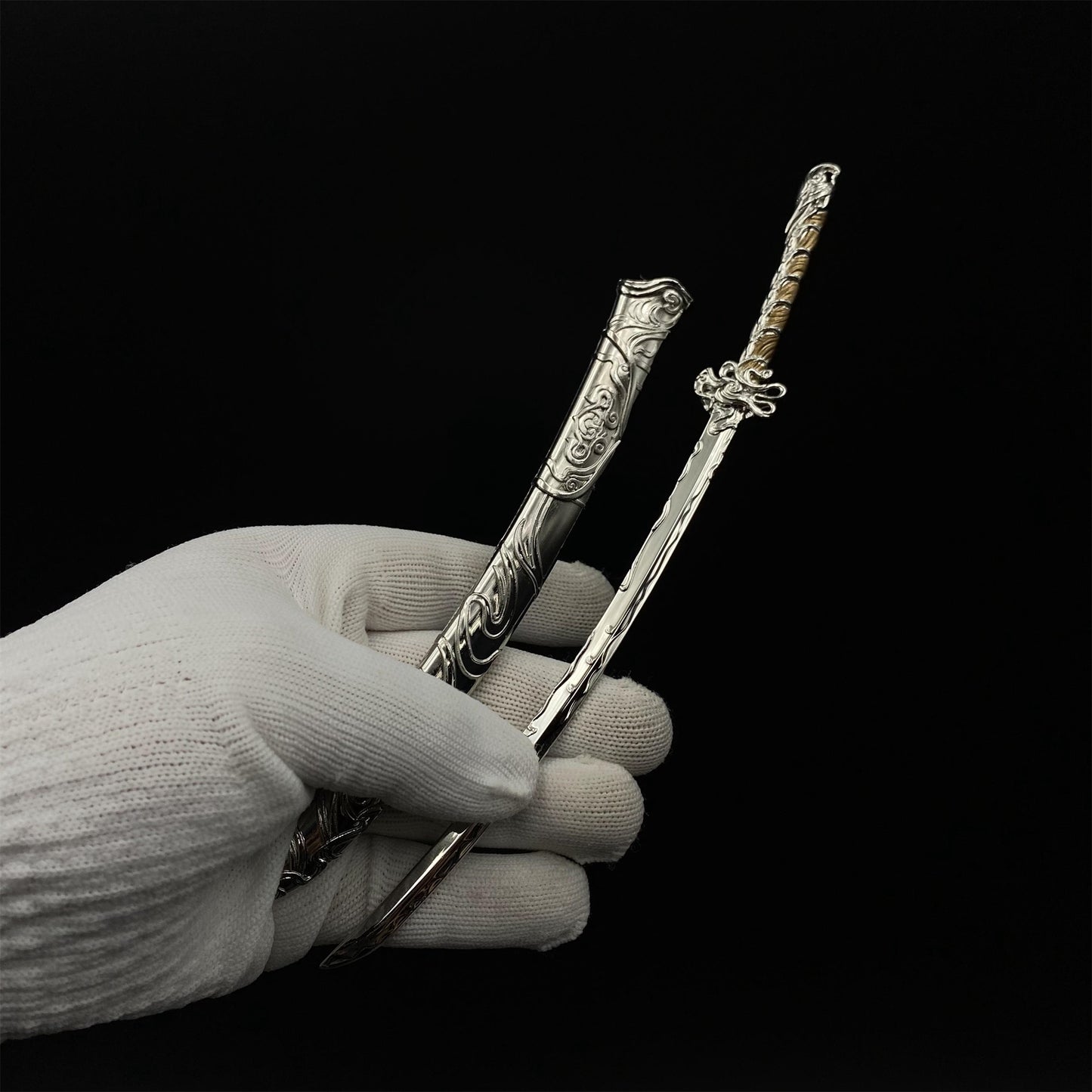 Sword of Coming Xiangfu Sword Lucky Amulet Blade Miniature