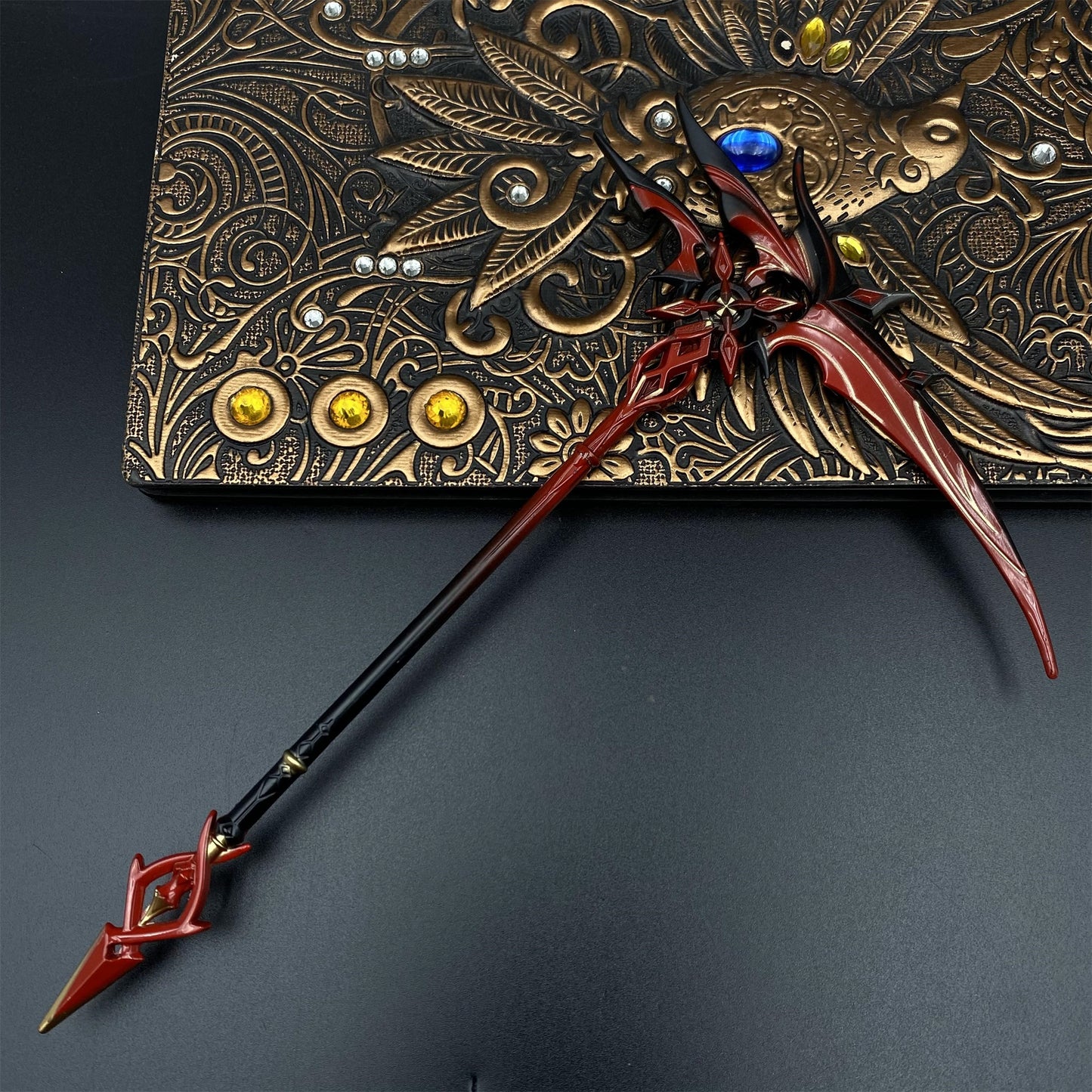 Crimson Moon's Fang Miniature (Chiyue no Katachi)